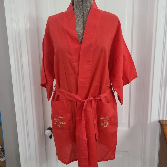 Vintage Embroidered Robe - Picture 4 of 9